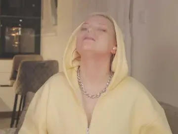 LikaBerry  live sex cam