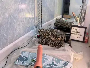 MIAREYS  live sex cam