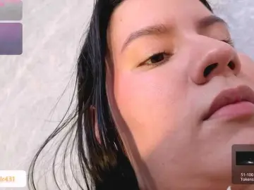 MIAREYS  live sex cam
