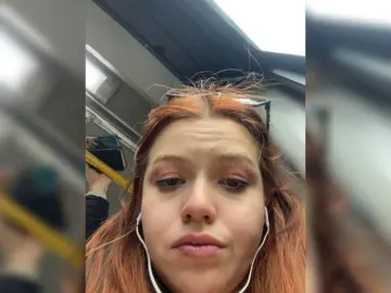 Pamela-Velvet  live sex cam