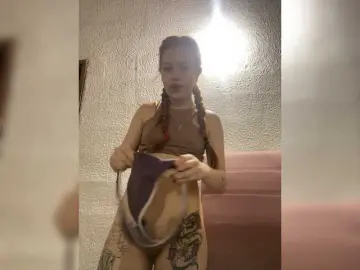 Pamela-Velvet  live sex cam