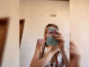 Pamela-Velvet  live sex cam