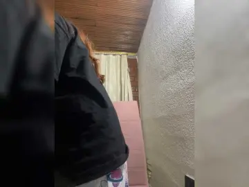 Pamela-Velvet  live sex cam