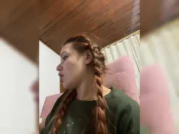 Pamela-Velvet  live sex cam