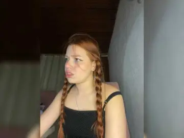 Pamela-Velvet  live sex cam