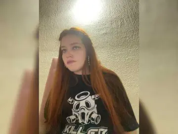 Pamela-Velvet  live sex cam