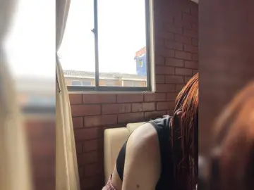 Pamela-Velvet  live sex cam