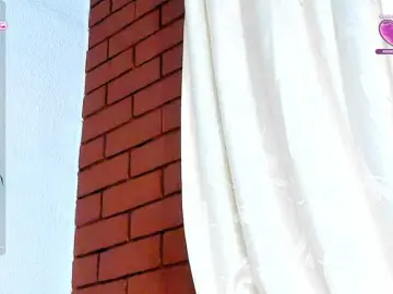 Pamela-Velvet  live sex cam