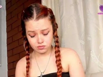 Pamela-Velvet  live sex cam