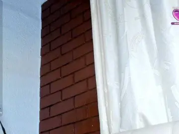 Pamela-Velvet  live sex cam