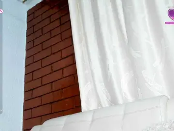 Pamela-Velvet  live sex cam