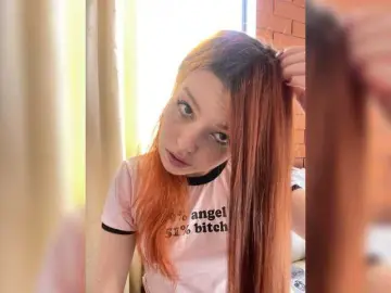 Pamela-Velvet  live sex cam