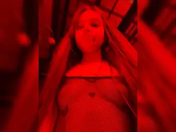 Pamela-Velvet  live sex cam