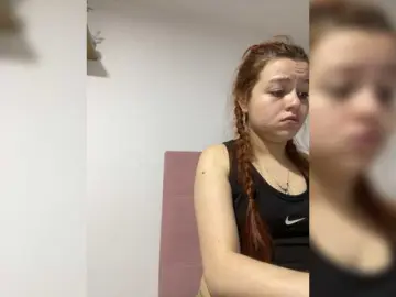 Pamela-Velvet  live sex cam