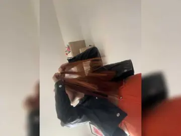 Pamela-Velvet  live sex cam