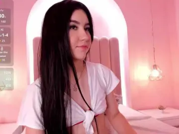 SaraRoberts  live sex cam