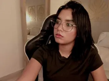 Caro03x  live sex cam