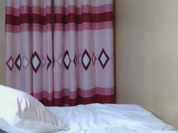 Cutieglo  live sex cam