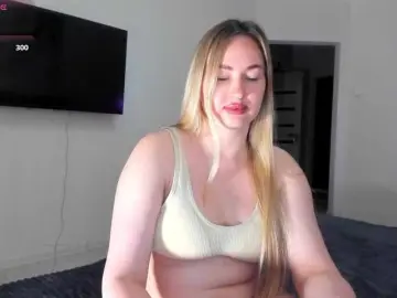 Hi-eva7  live sex cam