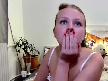 Xmileygreyx  live sex cam
