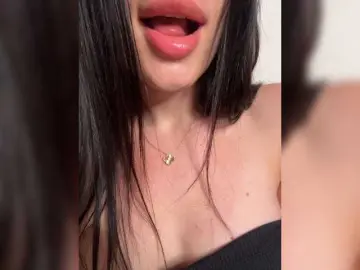 -little--minxxx-  live sex cam