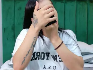 AshleyEvans21  live sex cam