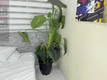 AteneaPercy  live sex cam