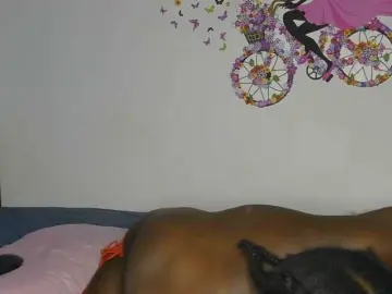Crazy1Angels  live sex cam