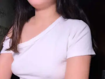 Ling-Jii  live sex cam
