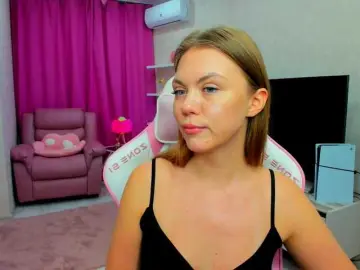 Strawberrye  live sex cam