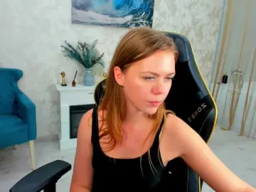 Strawberrye  live sex cam