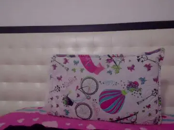 Emmaherby1  live sex cam