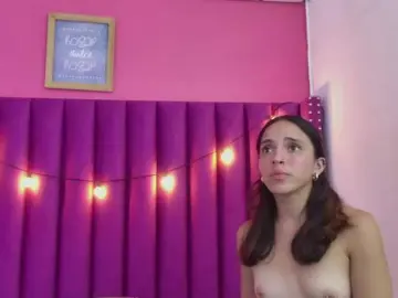 Littleapril  live sex cam