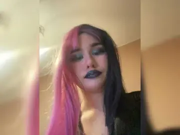 HelgaBillions  live sex cam