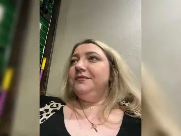 KiraMalina  live sex cam