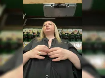 KiraMalina  live sex cam