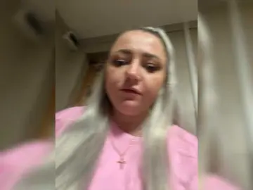 KiraMalina  live sex cam
