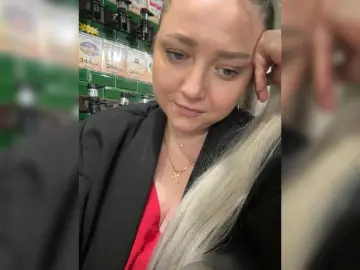 KiraMalina  live sex cam