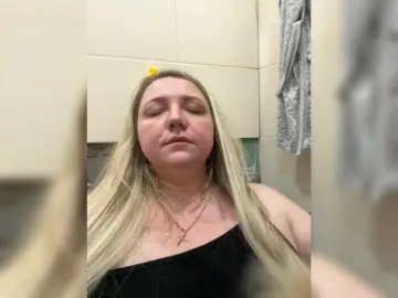 KiraMalina  live sex cam