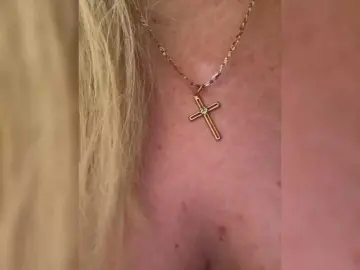 KiraMalina  live sex cam