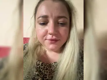 KiraMalina  live sex cam
