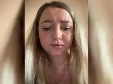 KiraMalina  live sex cam