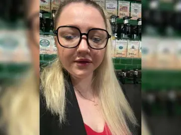 KiraMalina  live sex cam