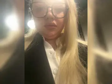 KiraMalina  live sex cam
