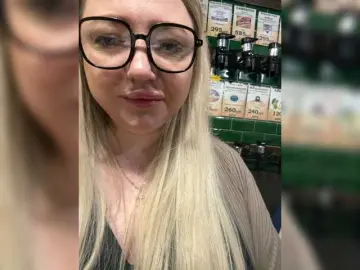 KiraMalina  live sex cam