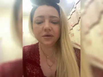 KiraMalina  live sex cam