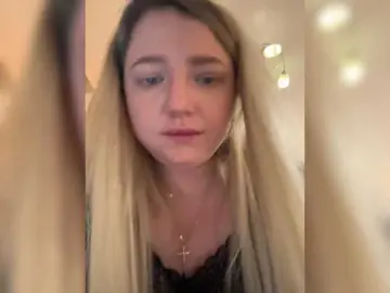 KiraMalina  live sex cam