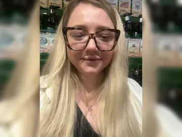KiraMalina  live sex cam