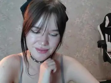 KleinMaus  live sex cam