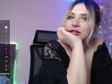 Liliya010  live sex cam